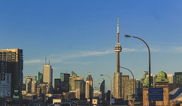 Cheap flights to Toronto (YYZ), Holidaybreakz.ca